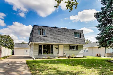 Photo of 3600 Owl Drive, Rolling Meadows, IL 60008 (MLS # 12481086)