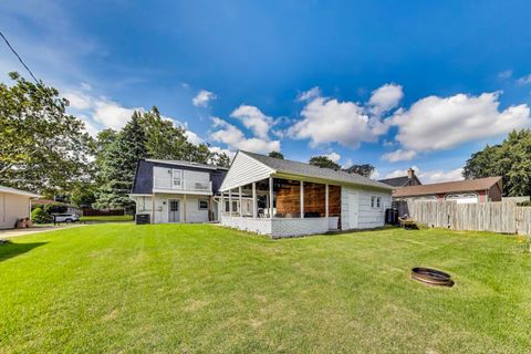 Tiny photo for 3600 Owl Drive, Rolling Meadows, IL 60008 (MLS # 12481086)