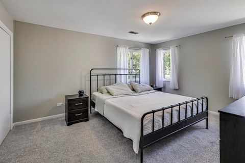 Tiny photo for 3600 Owl Drive, Rolling Meadows, IL 60008 (MLS # 12481086)
