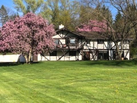 23105 N High Ridge Road Barrington IL 60010