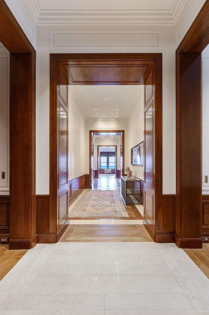 189 E LAKE SHORE Drive PH18