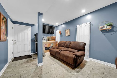 Tiny photo for 8118 S BRANDON Avenue, Chicago, IL 60617 (MLS # 12466664)