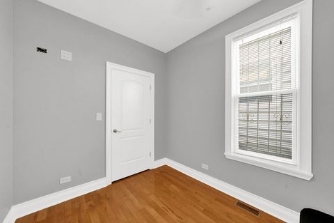 Tiny photo for 8118 S BRANDON Avenue, Chicago, IL 60617 (MLS # 12466664)