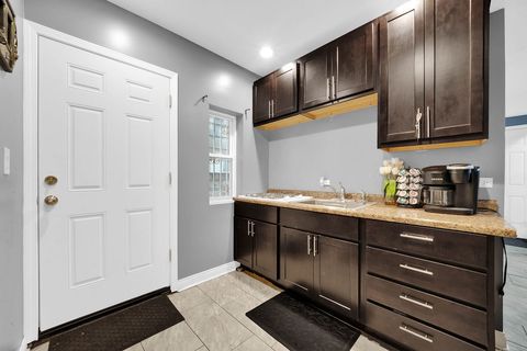 Tiny photo for 8118 S BRANDON Avenue, Chicago, IL 60617 (MLS # 12466664)