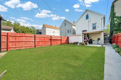 Tiny photo for 8118 S BRANDON Avenue, Chicago, IL 60617 (MLS # 12466664)