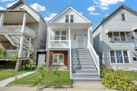 Photo of 8118 S BRANDON Avenue, Chicago, IL 60617 (MLS # 12466664)