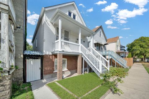Tiny photo for 8118 S BRANDON Avenue, Chicago, IL 60617 (MLS # 12466664)