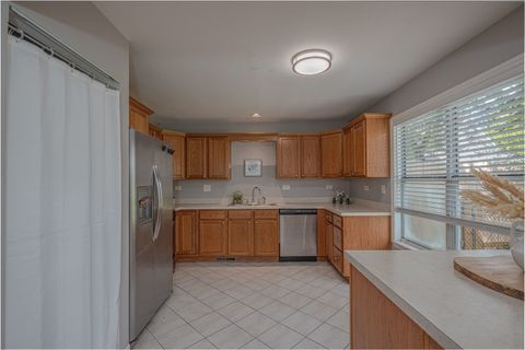 Tiny photo for 29W440 Candlewood Lane, Warrenville, IL 60555 (MLS # 12635953)