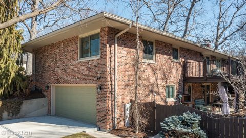 Tiny photo for 724 Ridge Road, Lemont, IL 60439 (MLS # 12555495)