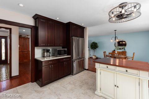 Tiny photo for 724 Ridge Road, Lemont, IL 60439 (MLS # 12555495)