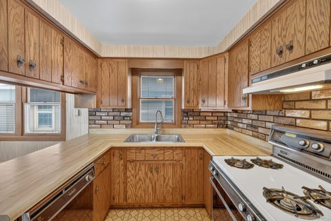 Tiny photo for 12723 S Marquette Avenue, Chicago, IL 60633 (MLS # 12690710)