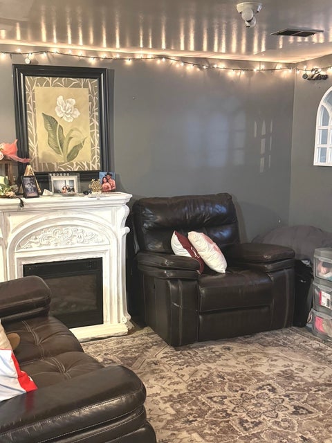 Tiny photo for 14241 S Marquette Avenue, Burnham, IL 60633 (MLS # 12711333)