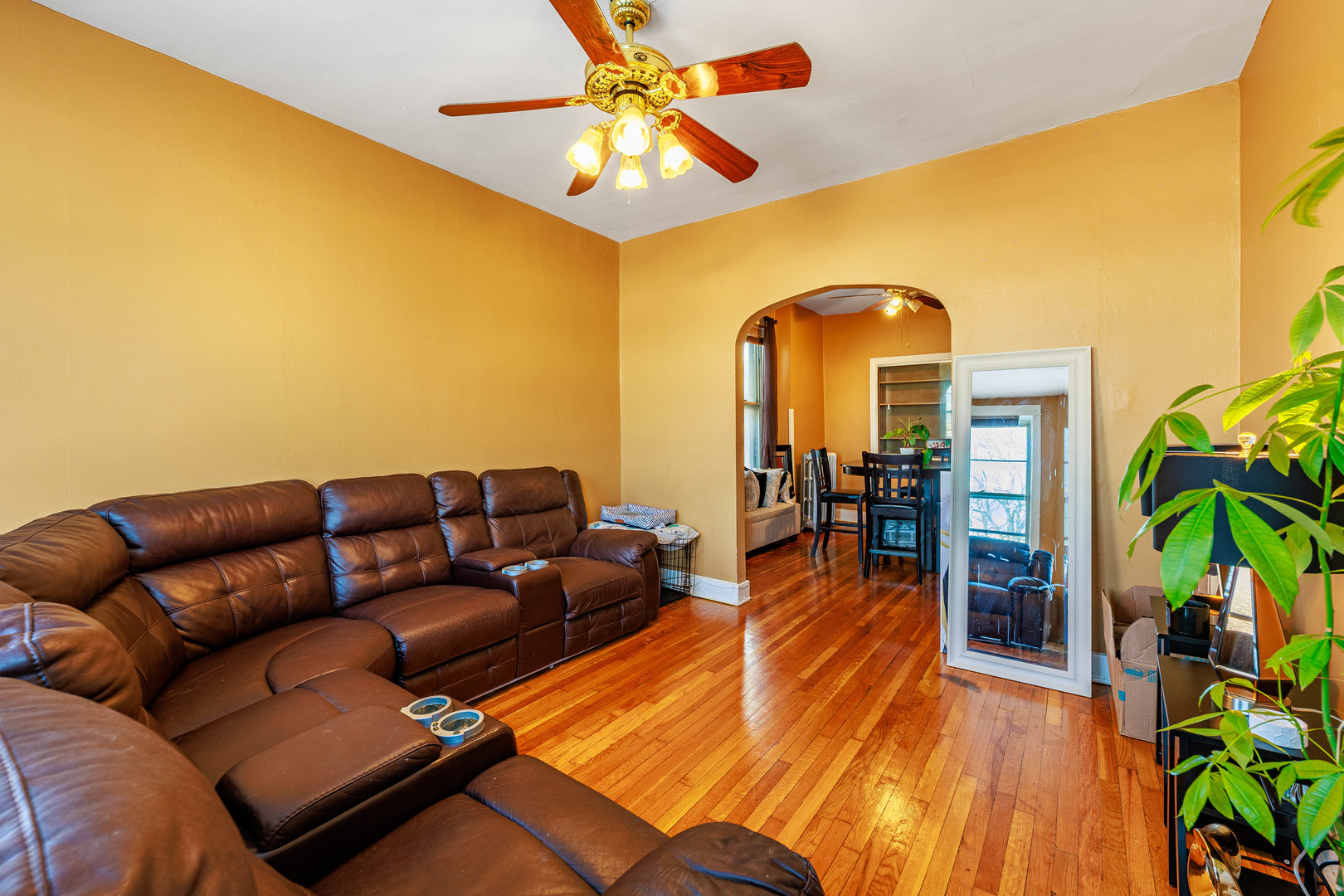 5215 W Van Buren Street