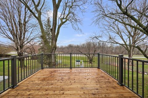 Tiny photo for 2632 38th Place, Davenport, IA 52806 (MLS # 12604908)