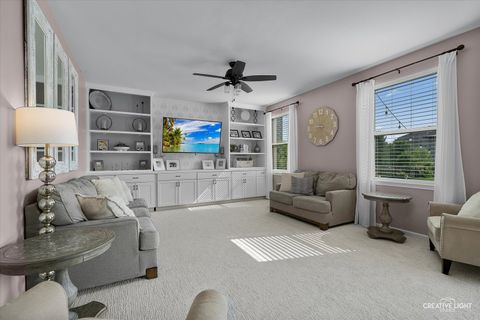 Tiny photo for 47 Windstone Drive, North Aurora, IL 60542 (MLS # 12568019)