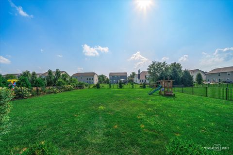 Tiny photo for 47 Windstone Drive, North Aurora, IL 60542 (MLS # 12568019)