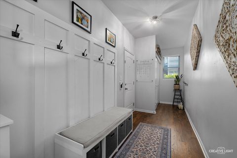 Tiny photo for 47 Windstone Drive, North Aurora, IL 60542 (MLS # 12568019)