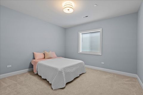 Tiny photo for 30 S Orchard Circle, Lake Forest, IL 60045 (MLS # 12641057)