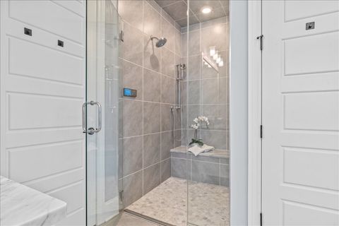 Tiny photo for 30 S Orchard Circle, Lake Forest, IL 60045 (MLS # 12641057)
