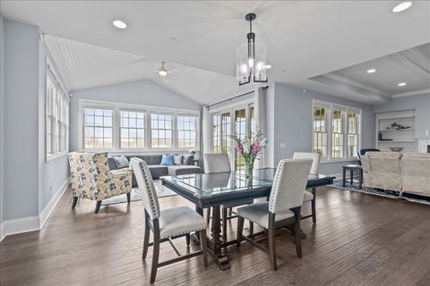 Tiny photo for 30 S Orchard Circle, Lake Forest, IL 60045 (MLS # 12641057)