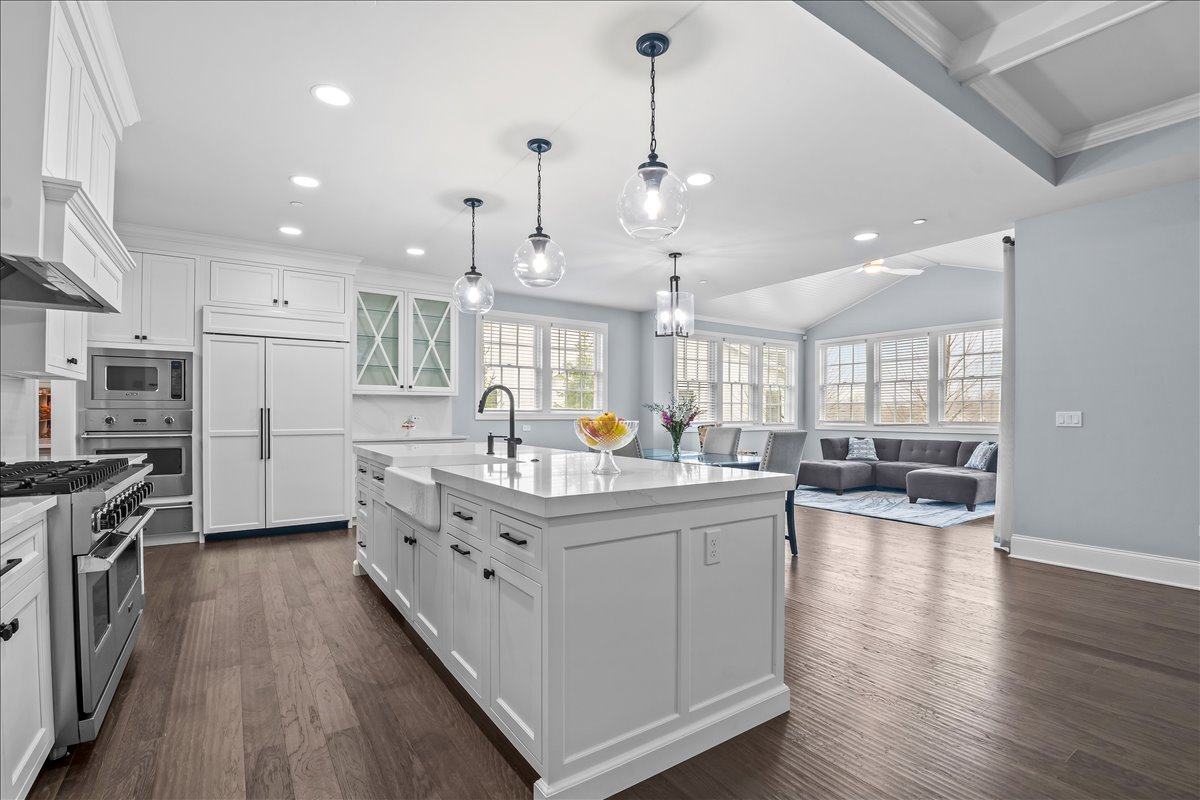 Properties 3 30 S Orchard Circle