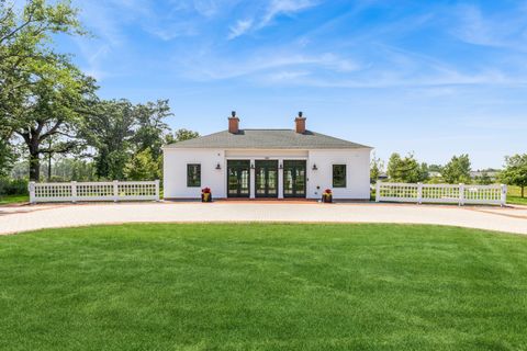Tiny photo for 30 S Orchard Circle, Lake Forest, IL 60045 (MLS # 12641057)