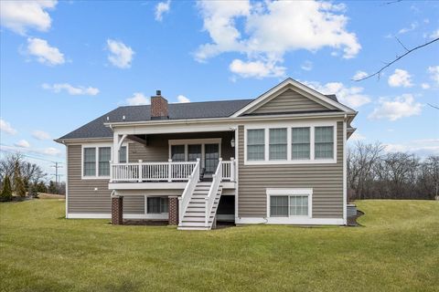 Tiny photo for 30 S Orchard Circle, Lake Forest, IL 60045 (MLS # 12641057)