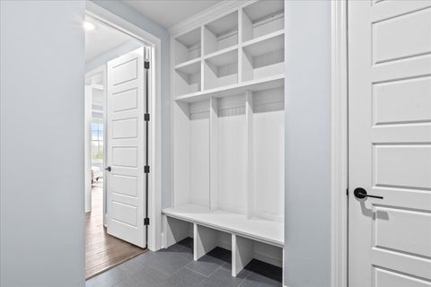 Tiny photo for 30 S Orchard Circle, Lake Forest, IL 60045 (MLS # 12641057)