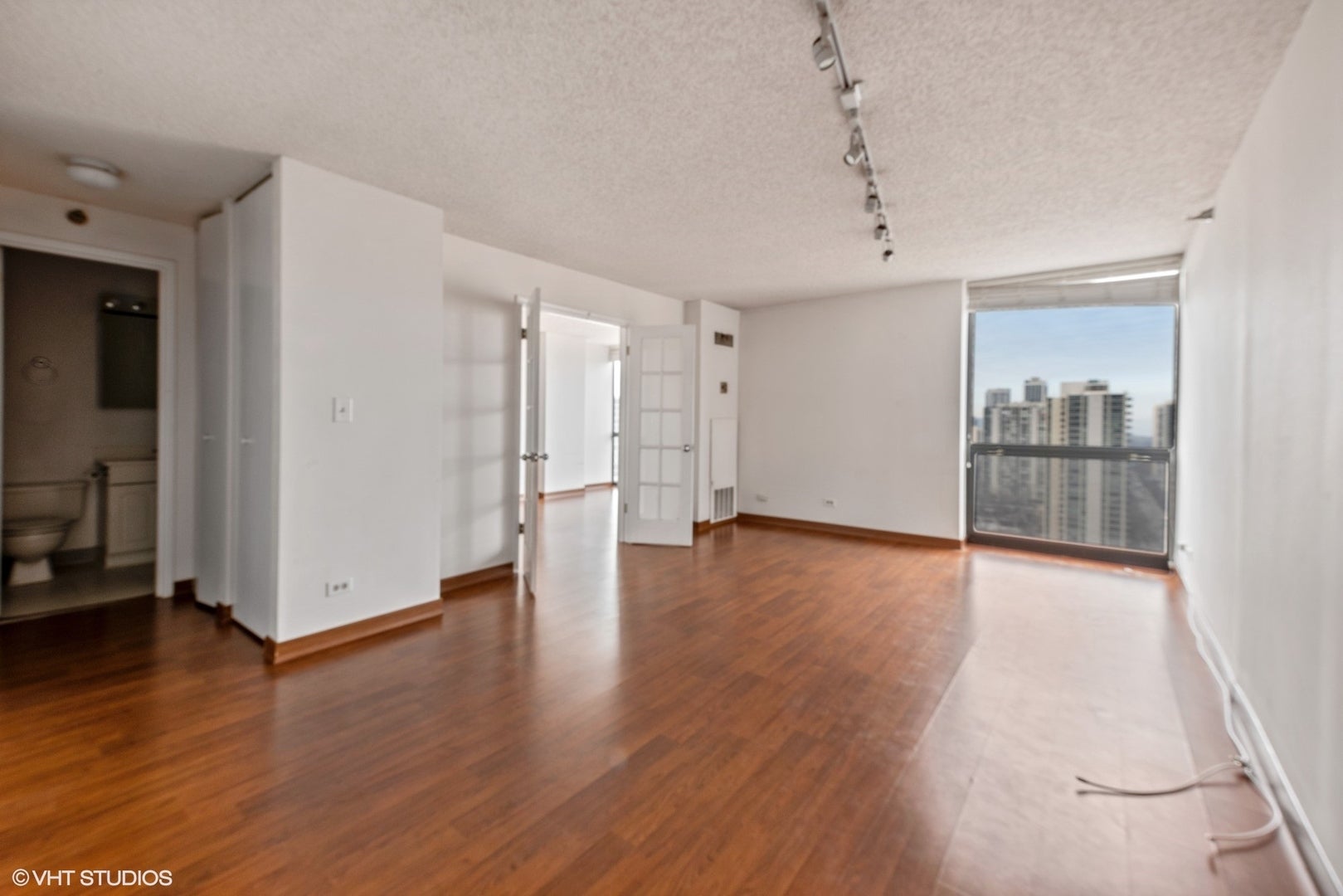 1122 N CLARK Street 2505