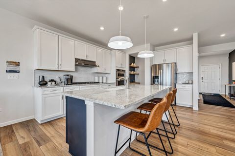Tiny photo for 584 Redtop Way, Bolingbrook, IL 60490 (MLS # 12445361)
