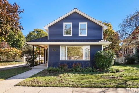 Tiny photo for 1404 N Green Street, McHenry, IL 60050 (MLS # 12782917)