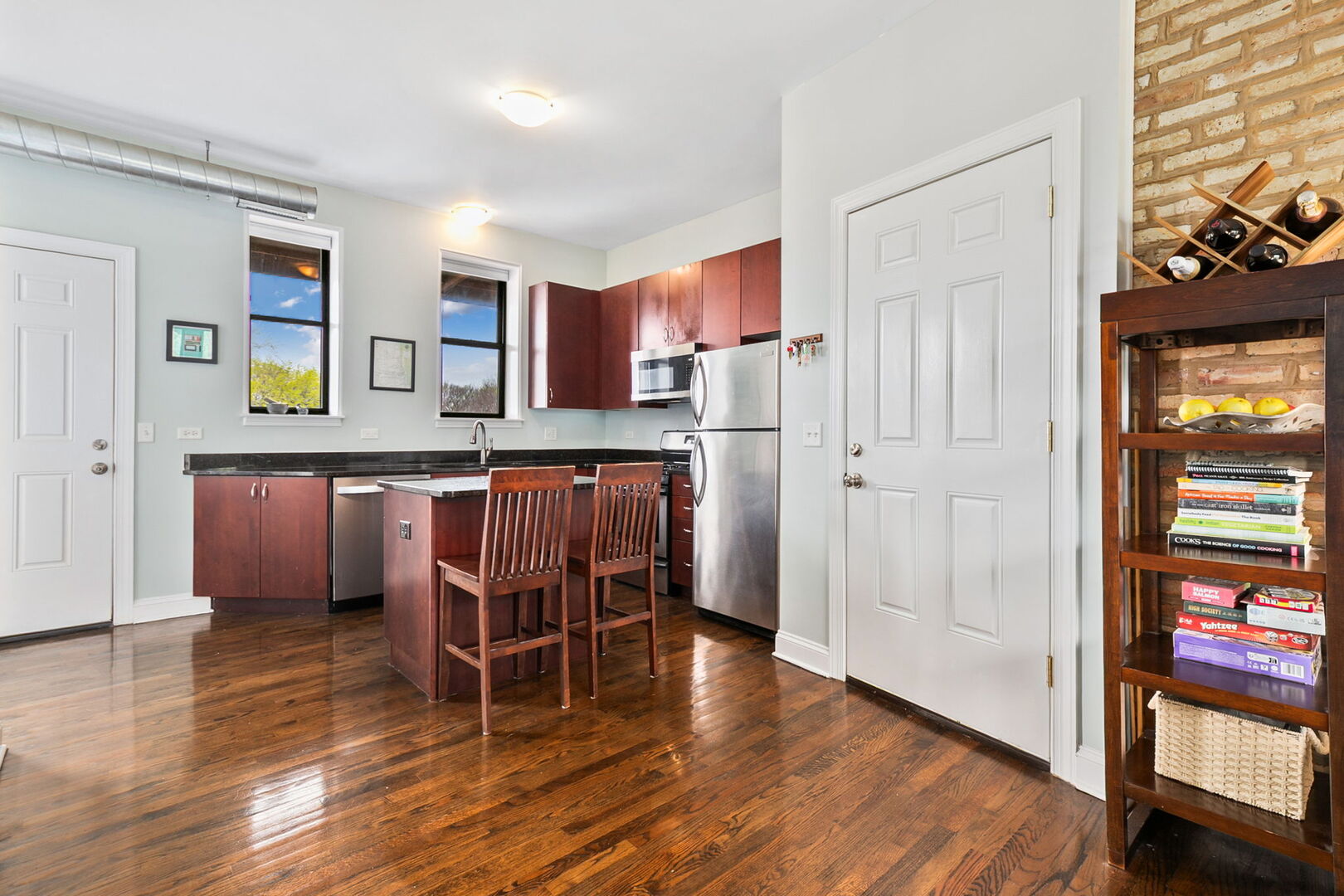 3142 W George Street C3