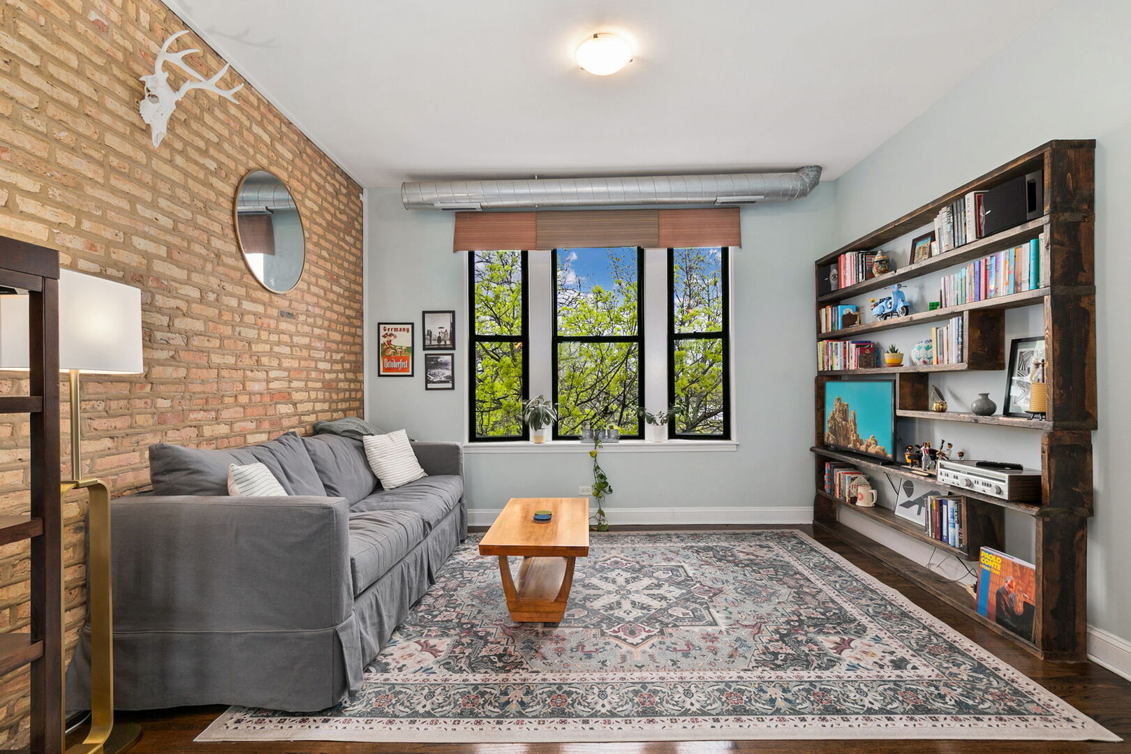 3142 W George Street C3