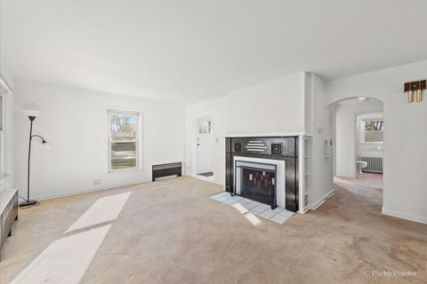 Tiny photo for 1106 W Highland Avenue, Elgin, IL 60123 (MLS # 12516803)