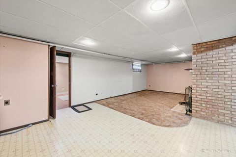 Tiny photo for 1106 W Highland Avenue, Elgin, IL 60123 (MLS # 12516803)