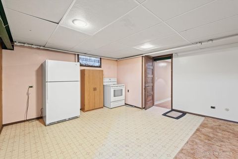 Tiny photo for 1106 W Highland Avenue, Elgin, IL 60123 (MLS # 12516803)