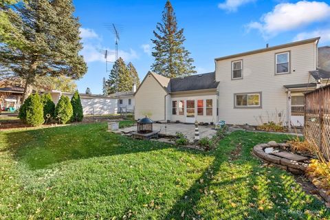 Tiny photo for 1106 W Highland Avenue, Elgin, IL 60123 (MLS # 12516803)