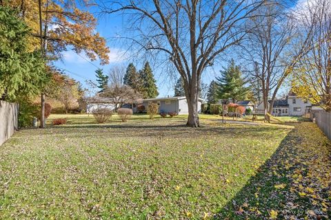 Tiny photo for 1106 W Highland Avenue, Elgin, IL 60123 (MLS # 12516803)
