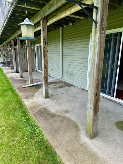 Tiny photo for 1705 W River Street #B, Dixon, IL 61021 (MLS # 12641384)