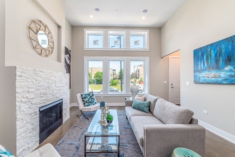 Tiny photo for 349 E 43rd Street, Chicago, IL 60653 (MLS # 12760162)