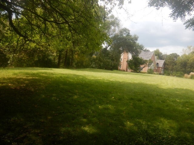 60 Hillburn Lane
