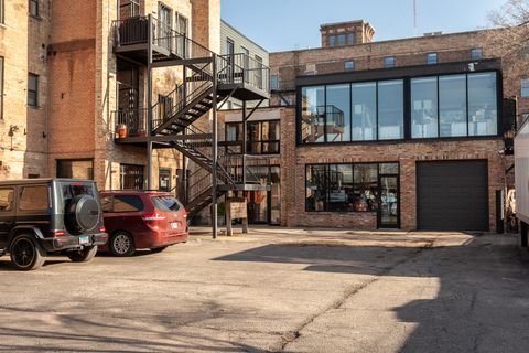 2425 W 14th Street Chicago IL 60608