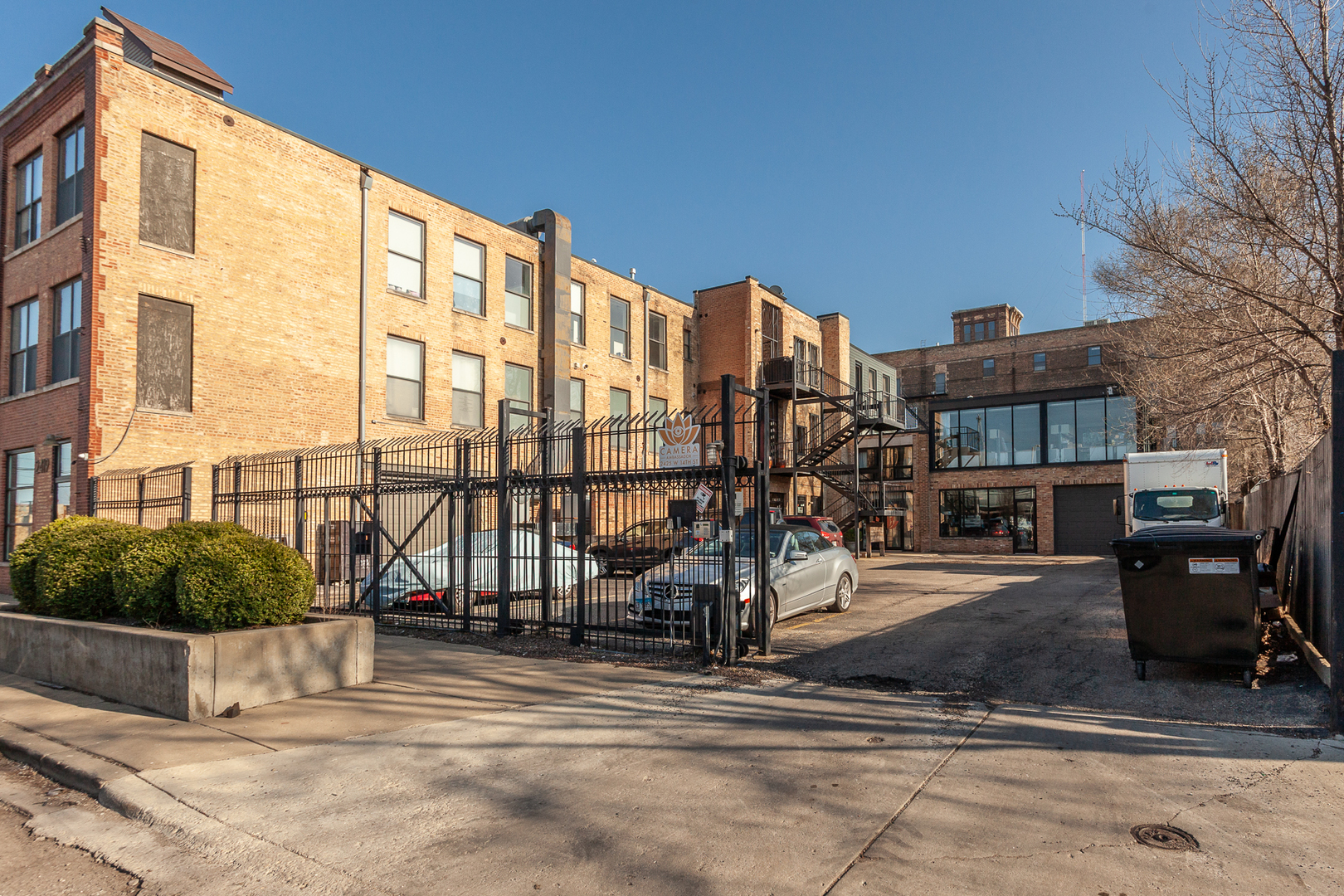 2425 W 14th Street