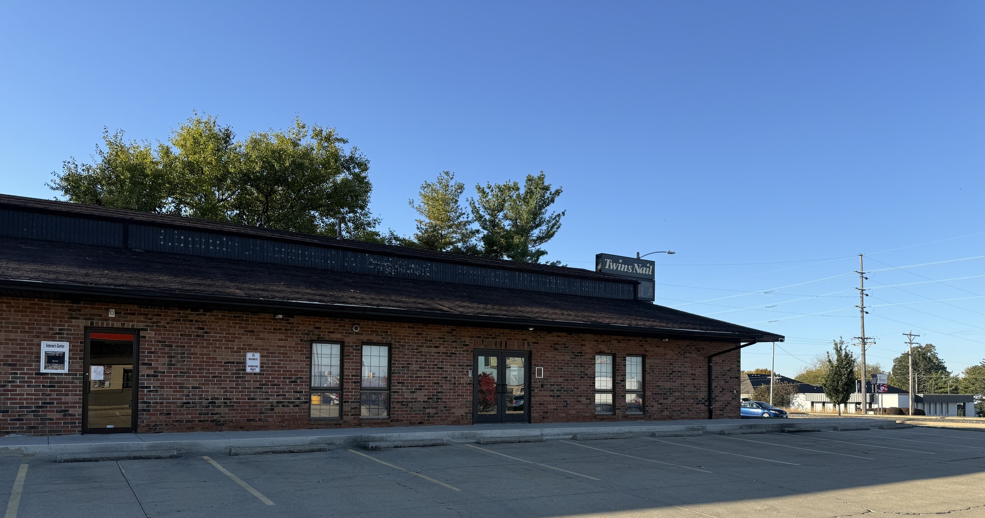 Photo 1 of 3 — 1319 N Veterans Parkway 3A, Bloomington, IL 61704