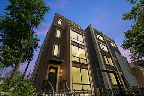 211 S Hamilton Avenue 2 Chicago IL 60612