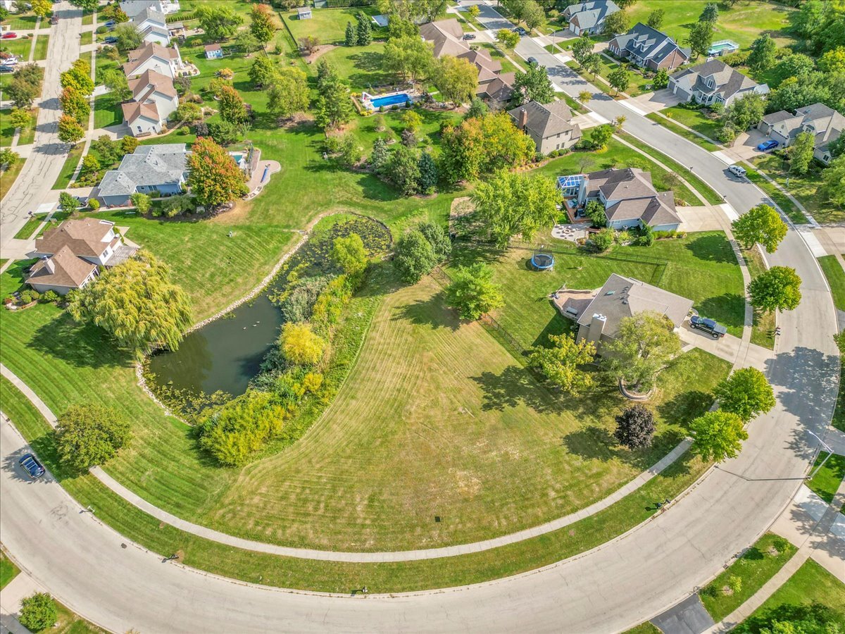 26222 W Highland Drive
