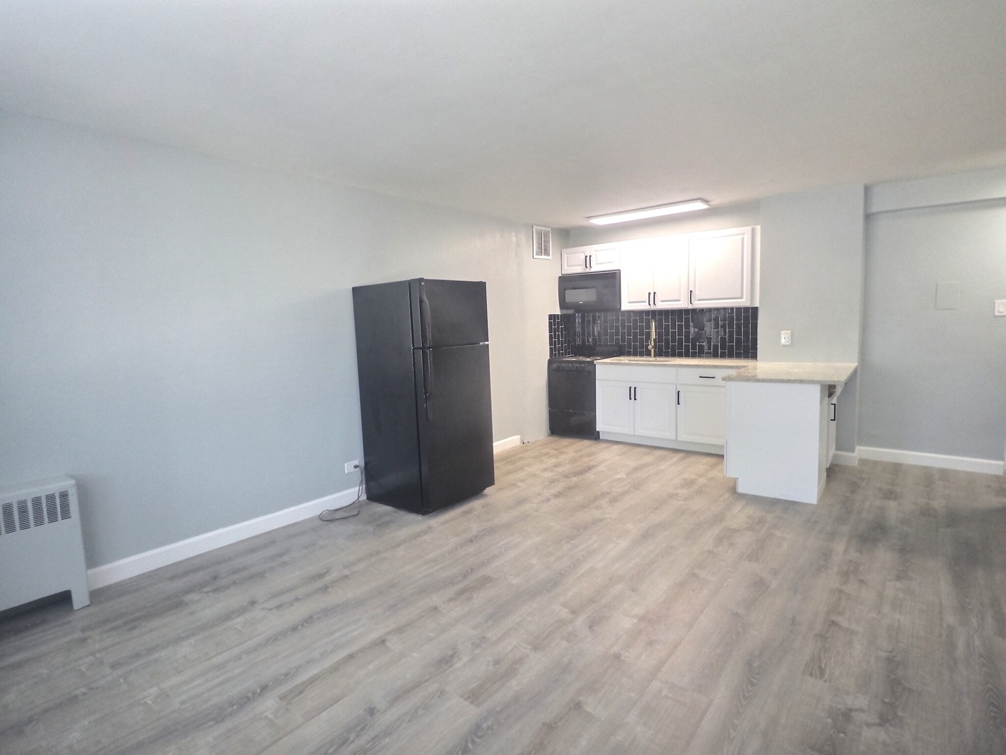 2610 W Balmoral Avenue 105