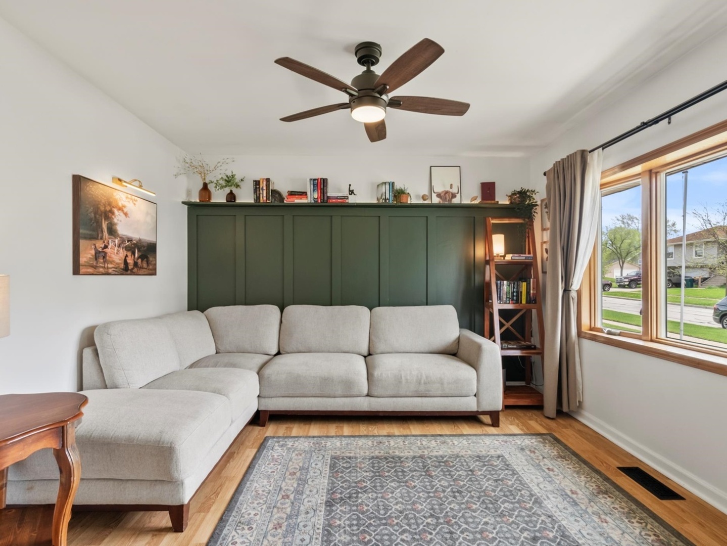 710 Larsen Avenue