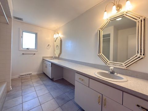 Tiny photo for 7826 Dunham Road, Downers Grove, IL 60516 (MLS # 12715424)