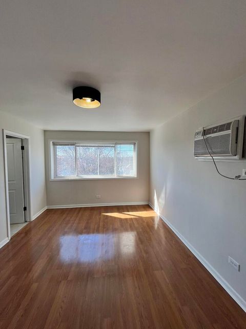 Tiny photo for 314 Lathrop Avenue #402, Forest Park, IL 60130 (MLS # 12595025)